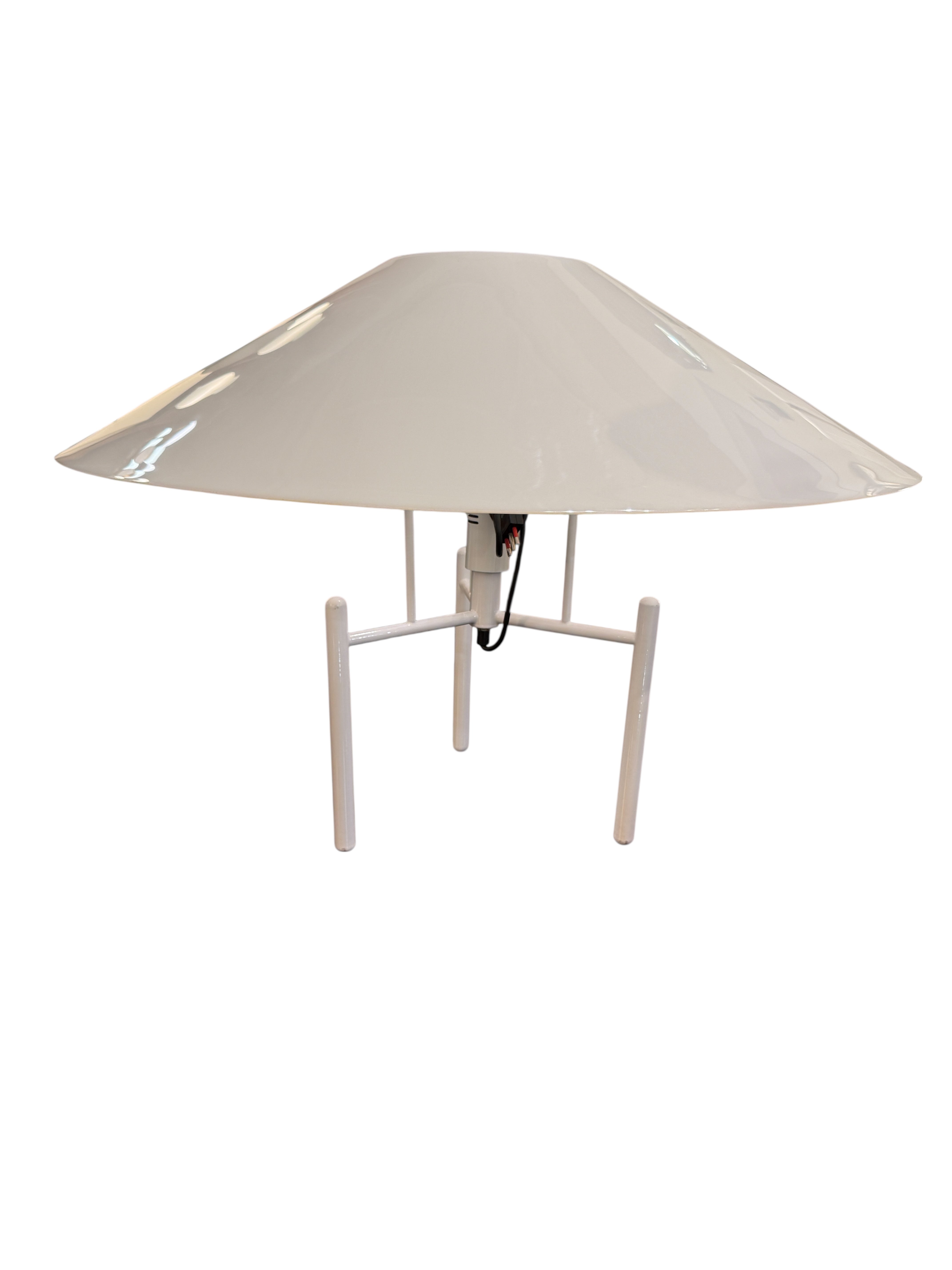 Elio Martinelli, Model 694 “Pagoda” Table Lamp, Italy, 1960s