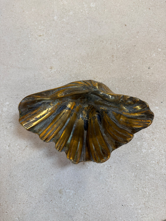 Vintage Brass Shell Dish / Scallop Shell Catchall Bowl