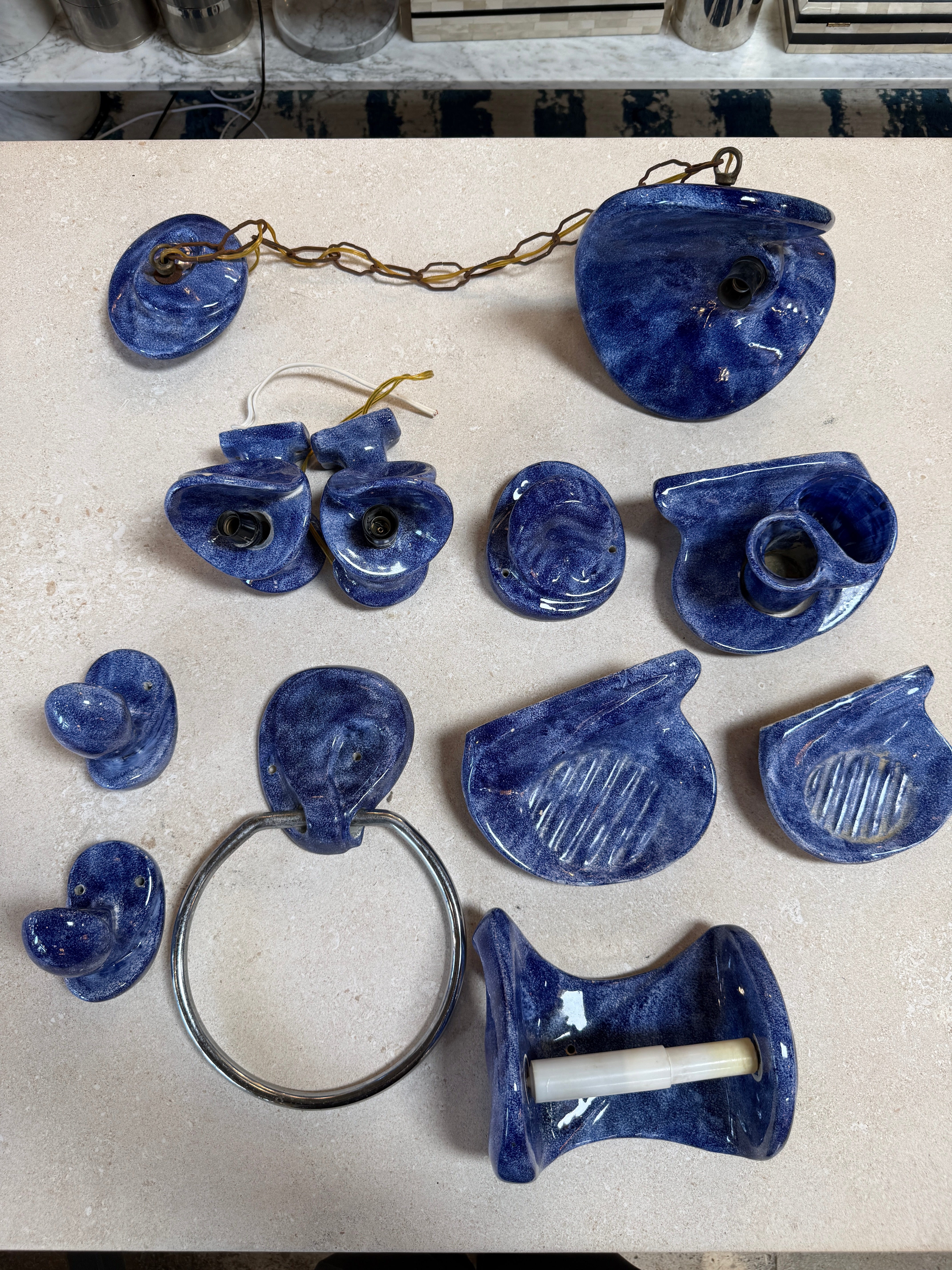 Vintage Blue Ceramic Bathroom Accessory Set (Multi-Piece)