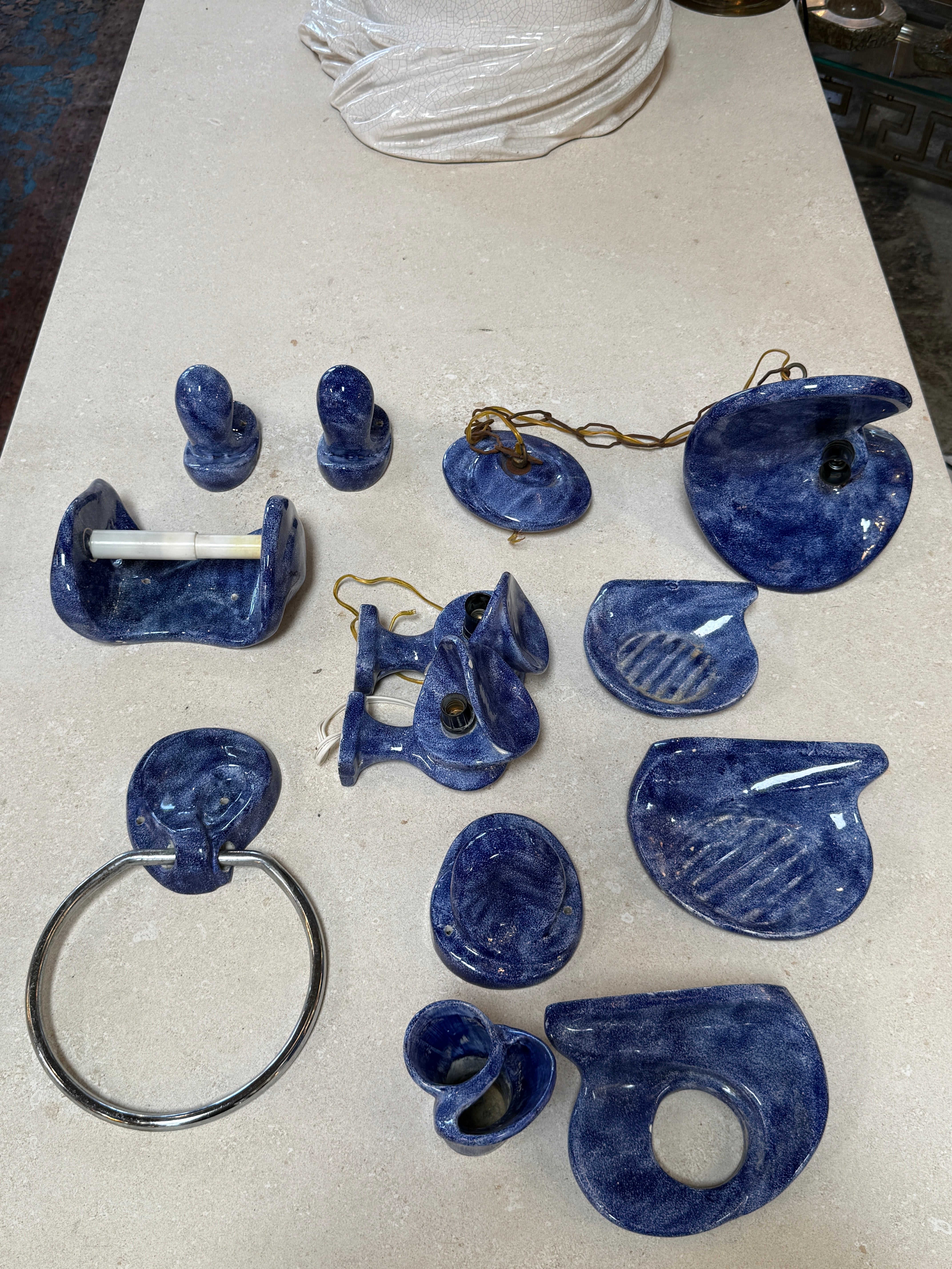 Vintage Blue Ceramic Bathroom Accessory Set (Multi-Piece)