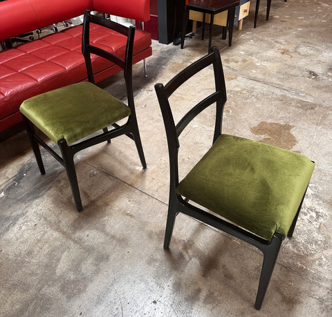 Pair of 6 Rare Gio Ponti "Leggera" Dining Chairs 1950s