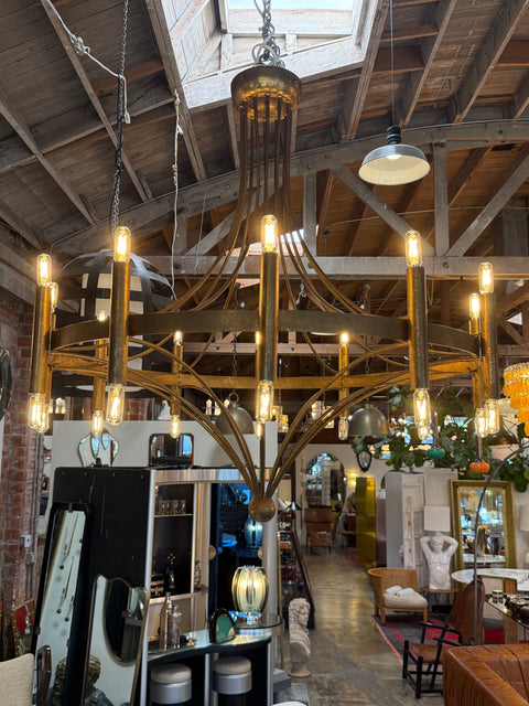 Italian Twelve-Light Bronze Chandelier, Mid-Century Modern, circa 1970s