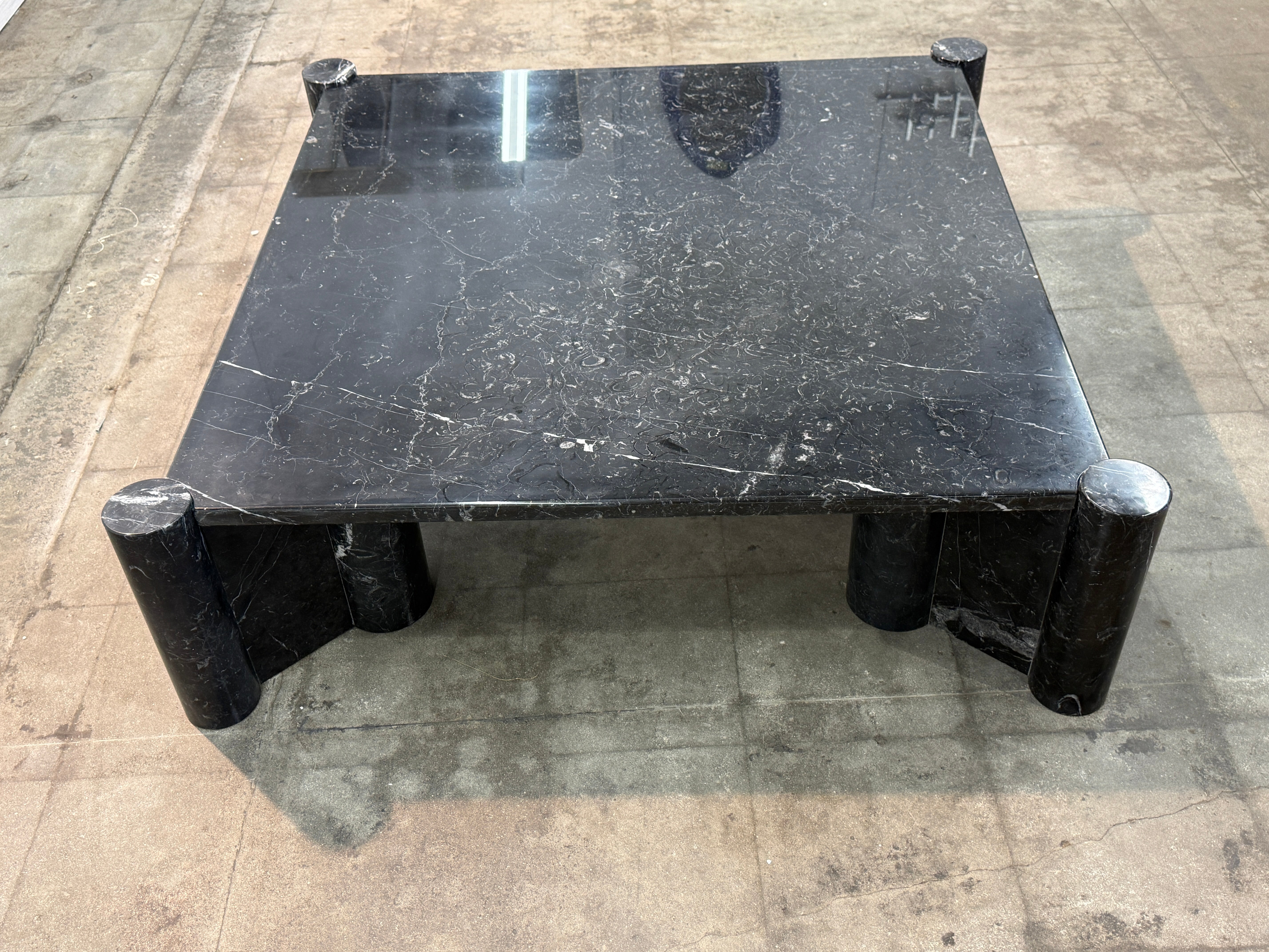 Gae Aulenti for Knoll “Jumbo” Black Marble Coffee Table, Italy 1960s