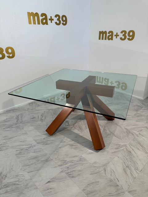 Vintage Italian Nutwood and Glass Dining Table La Rotonda by Mario Bellini for Cassina 1970s