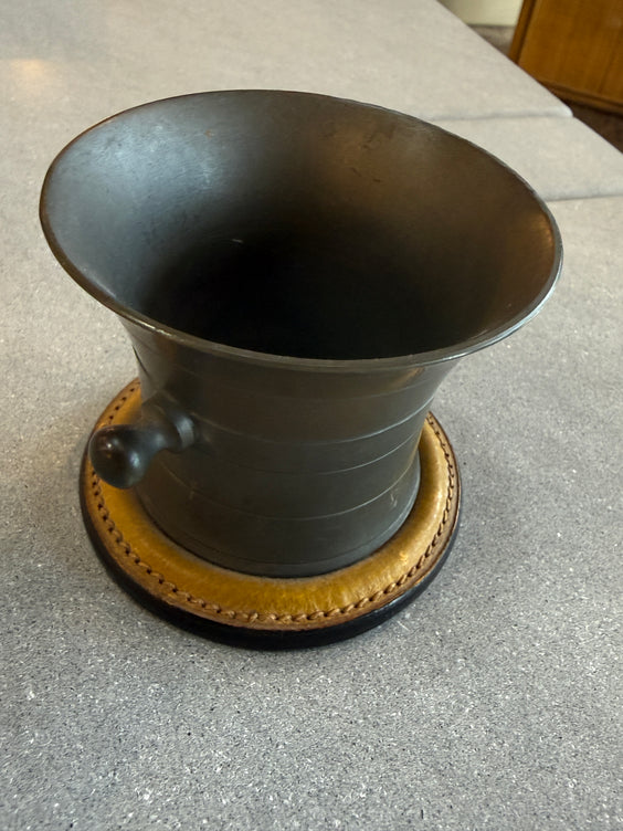 Vintage Gucci Pewter Desk Pen Holder with Leather Base