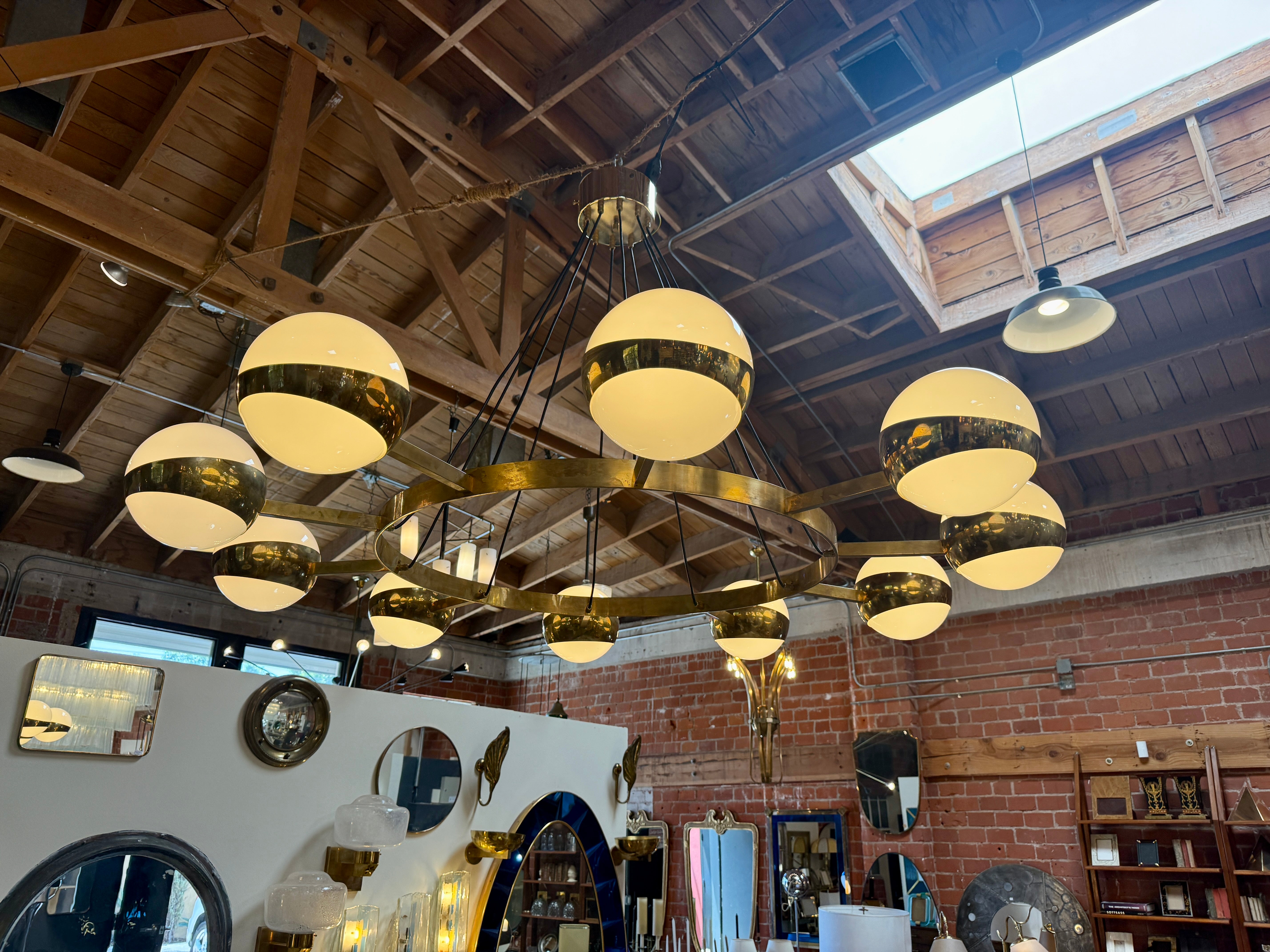 Italian Chandelier by Stilnovo, 10 lights