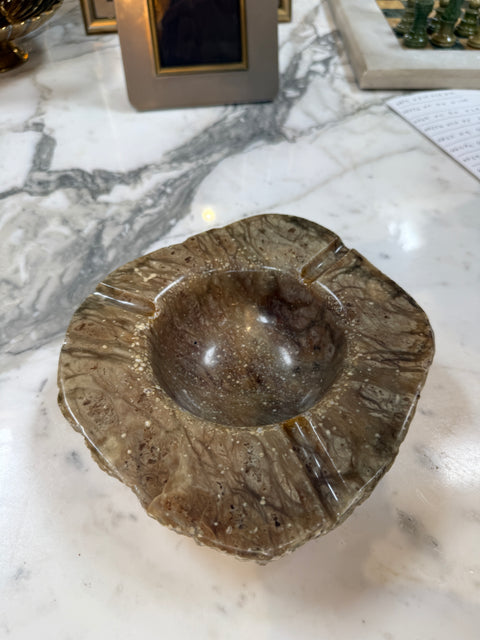 Vintage-Style Brown Marble Ashtray – Hand-Carved Organic Shape, 3 Cigar Rests