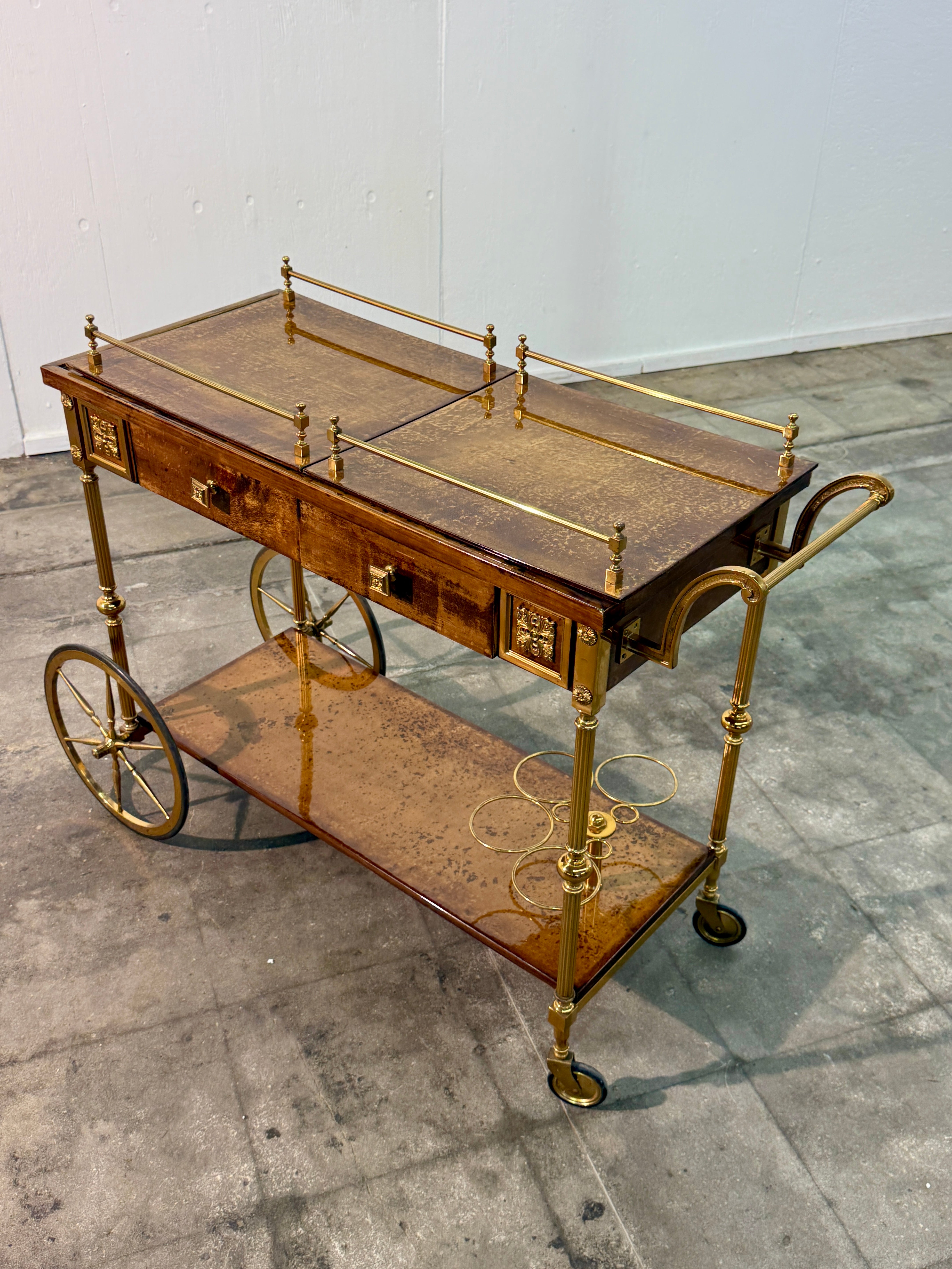 Italian Burl Wood and Brass Bar Cart, 1950s