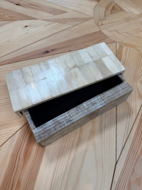 Vintage Decorative Box with Mother-of-Pearl Mosaic Lid
