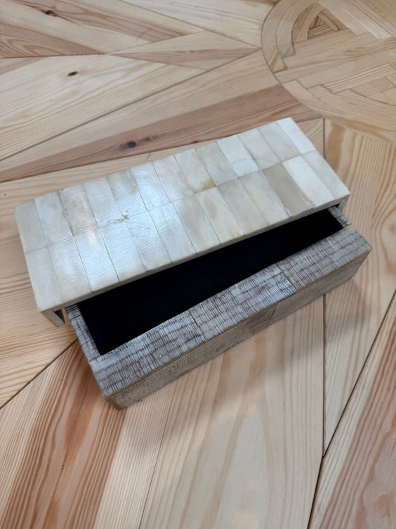 Vintage Decorative Box with Mother-of-Pearl Mosaic Lid
