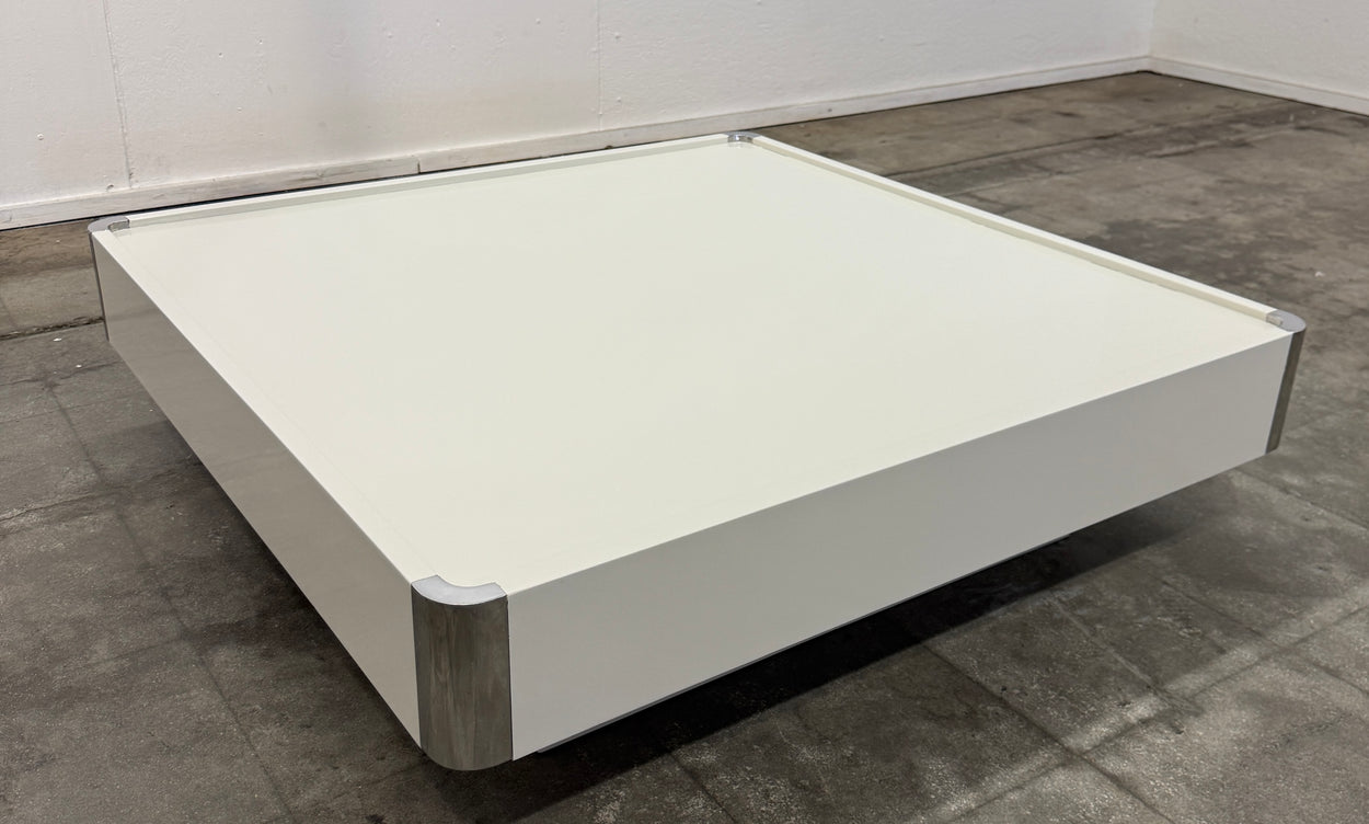White Lacquer Coffee Table Attributed to Willy Rizzo
