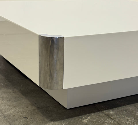 White Lacquer Coffee Table Attributed to Willy Rizzo