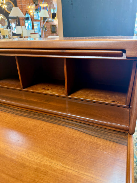 Gianfranco Frattini Writing Desk in Walnut, Italy, 1960s