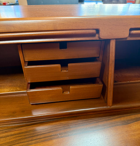 Gianfranco Frattini Writing Desk in Walnut, Italy, 1960s