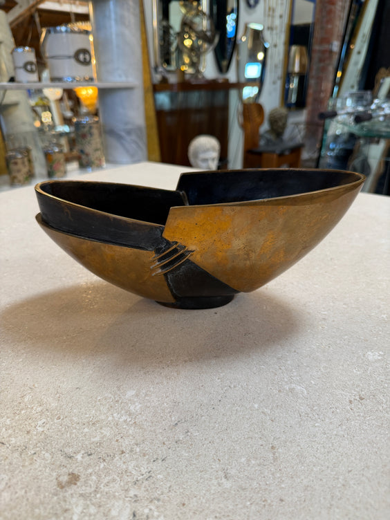Esa Fedrigolli Sculptural Bowl in Cast Bronze Italy 1970s