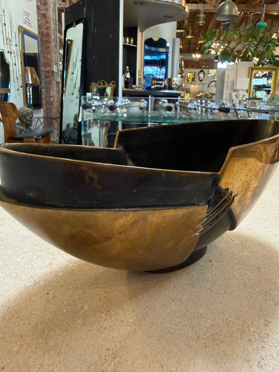 Esa Fedrigolli Sculptural Bowl in Cast Bronze Italy 1970s