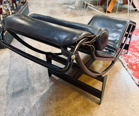 Le Corbusier, Jeanneret, Charlotte Perriand LC4 Noire Chaise Lounge by Cassina