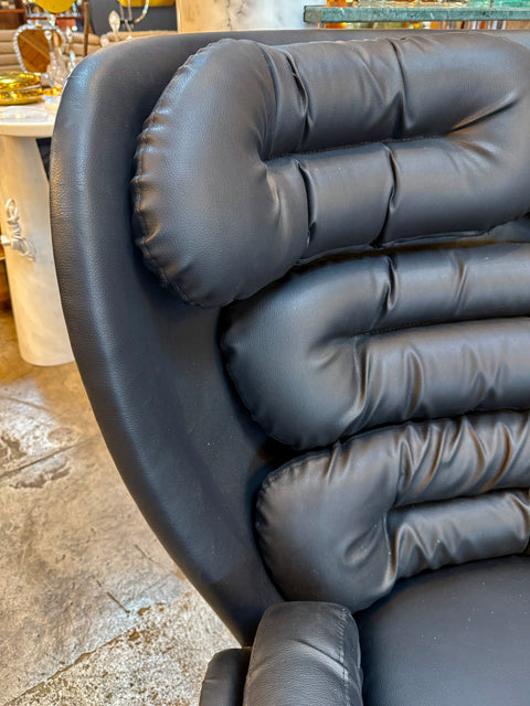 Joe Colombo Swivel "Elda" Leather Lounge Chair