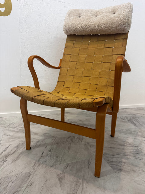 Scandinavian Lounge Chair "Pernilla 1" by Bruno Mathsson, 1940s