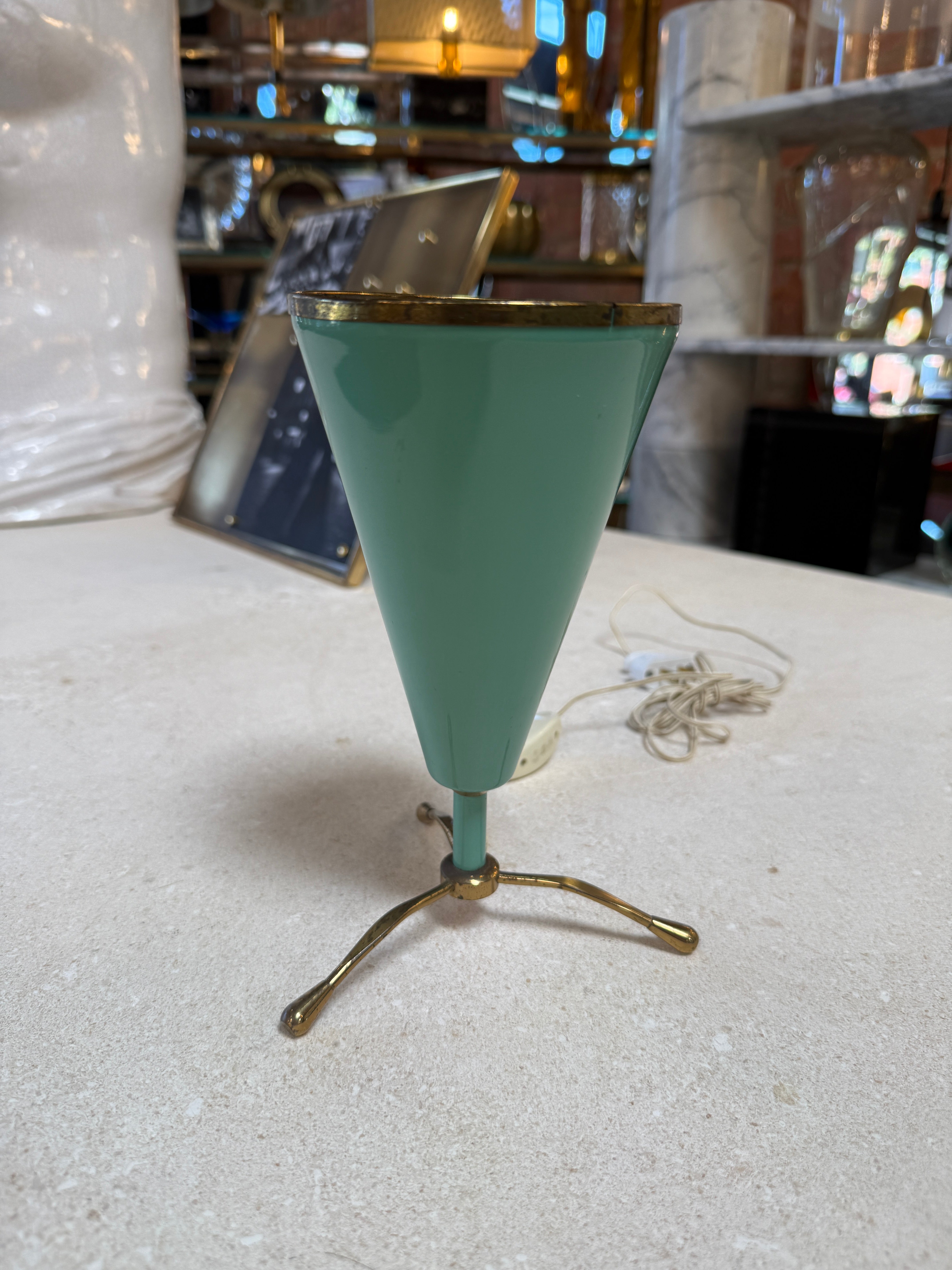 Rare Table Lamp in Brass and Lacquered Metal, Stilnovo Style, Italy, 1950s