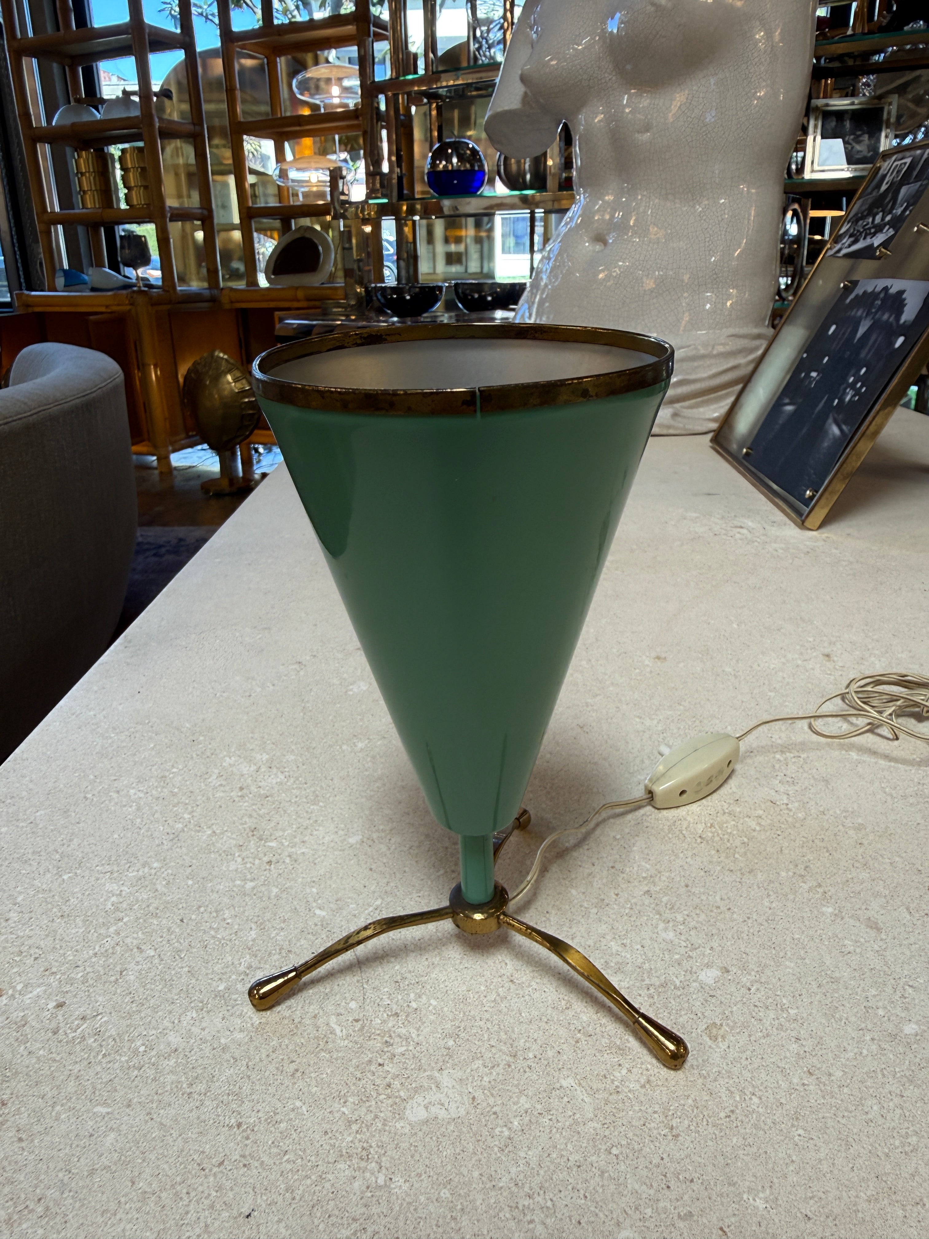 Rare Table Lamp in Brass and Lacquered Metal, Stilnovo Style, Italy, 1950s