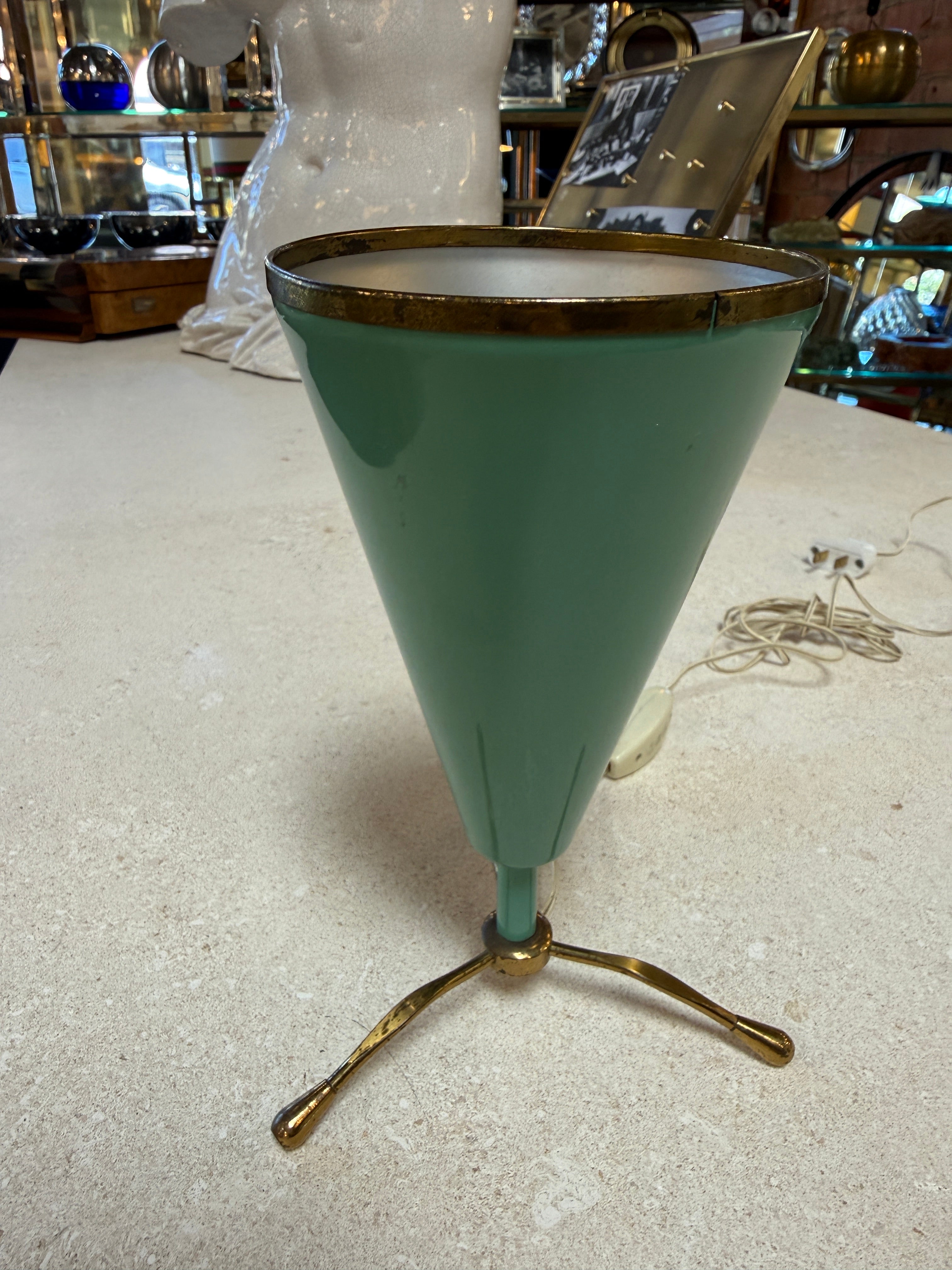 Rare Table Lamp in Brass and Lacquered Metal, Stilnovo Style, Italy, 1950s