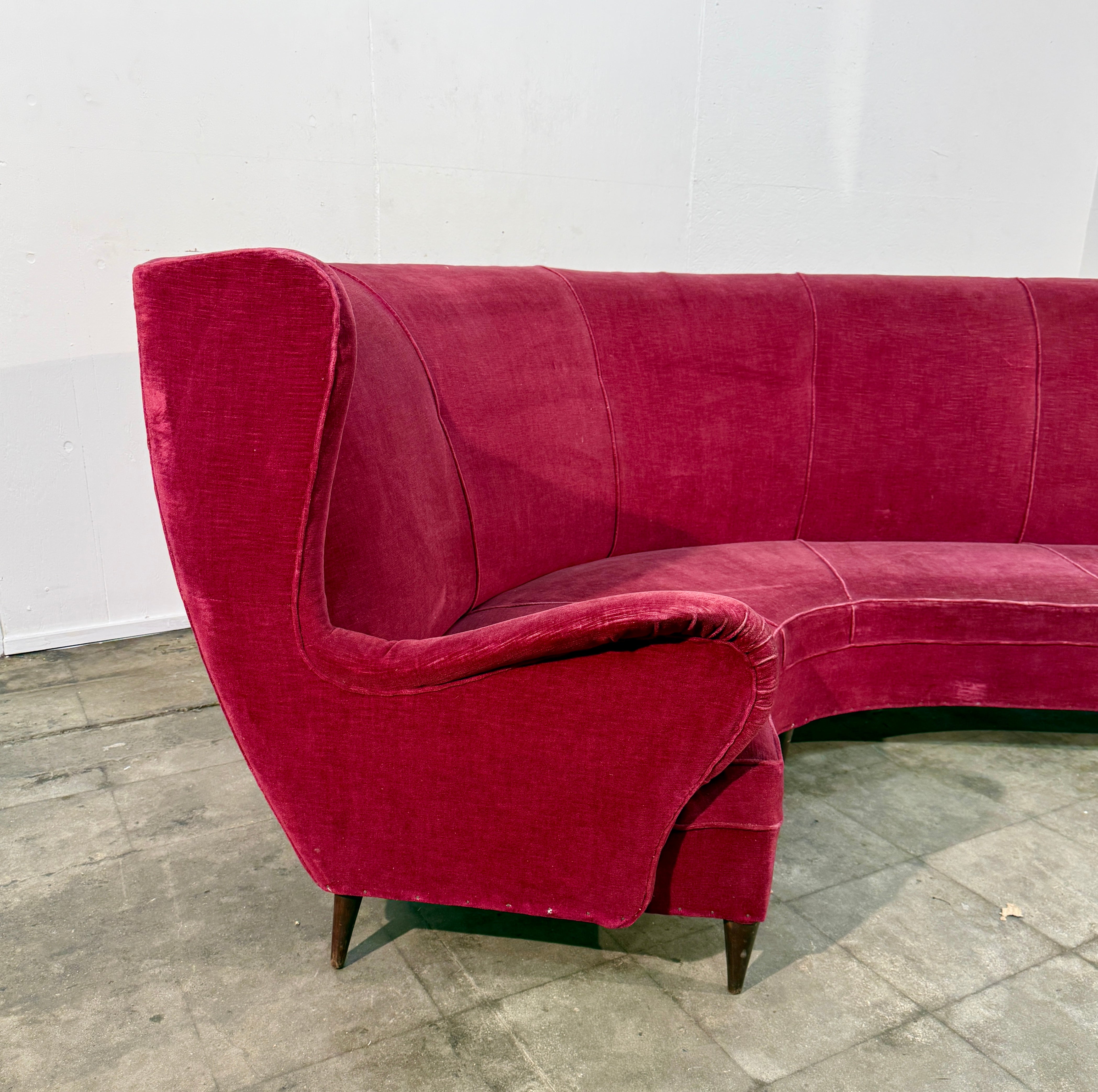 Curved Sofa, attributed to Ico Parisi, Italy, 1950s