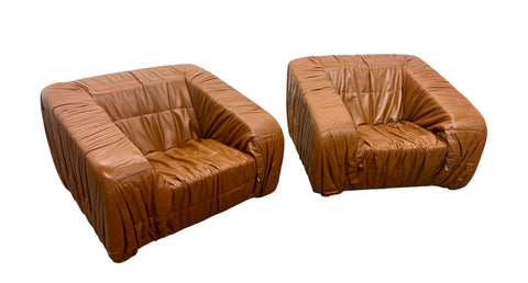 Pair of vintage Piumino armchairs by De Pas, D'Urbino & Lomazzi in leather, Italy, 1970's