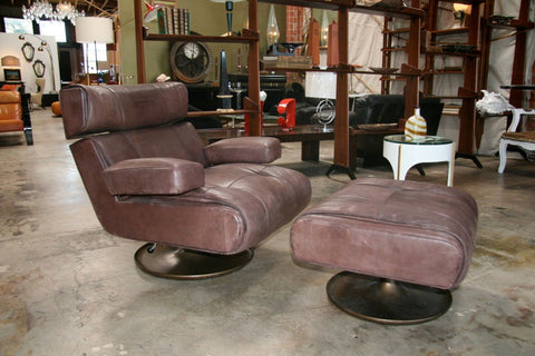 Osvaldo Borsani Lounge Chair with Ottoman, Model P103