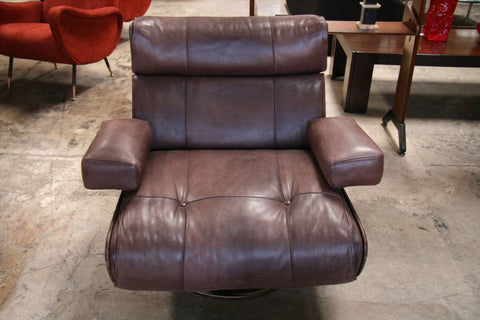 Osvaldo Borsani Lounge Chair with Ottoman, Model P103