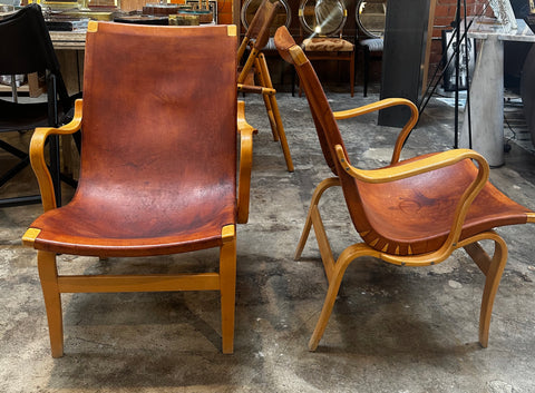 Pair of Bruno Mathsson "Eva" Easy Chairs in Brown Original Leather, Sweden 1970s